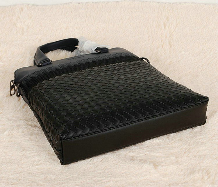 Bottega Veneta intrecciato VN tote 1153068-1 black&royalblue